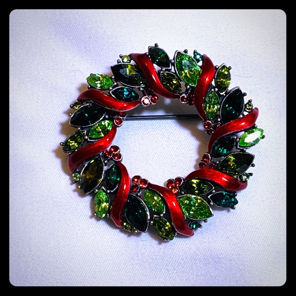 Talbots Christmas Wreath Pin
